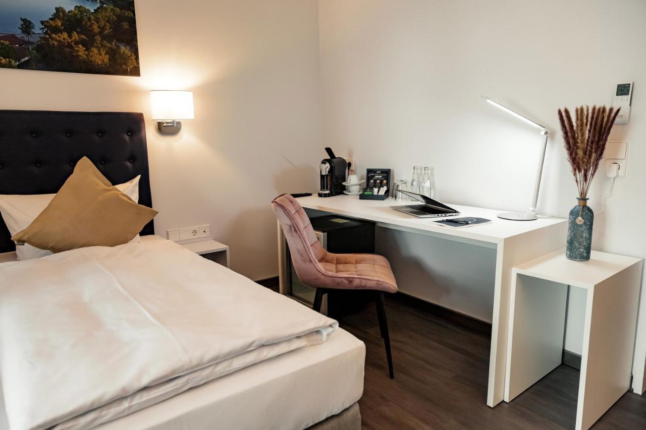 Seehotel Am Tankumsee Isenbuettel ภายนอก รูปภาพ