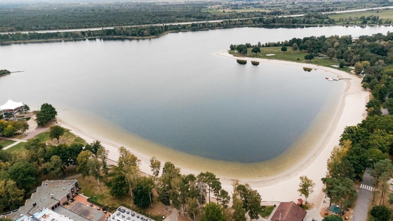 Seehotel Am Tankumsee Isenbuettel ภายนอก รูปภาพ